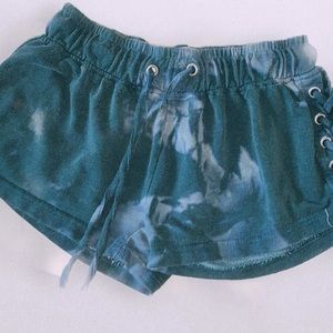 Bleached shorts